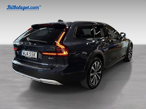 Volvo V90 Cross Country 6 of 19