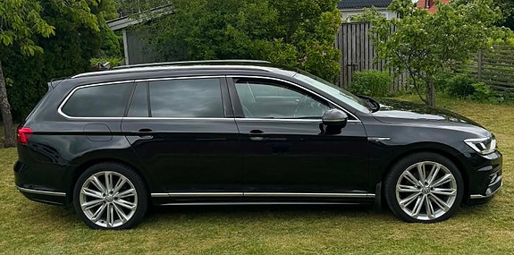 Volkswagen Passat 3 of 5