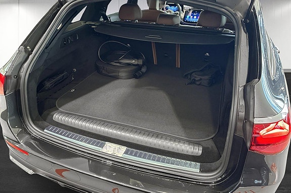 Mercedes-Benz E300 de 18 of 19