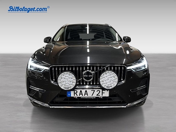 Volvo XC60 2 of 5