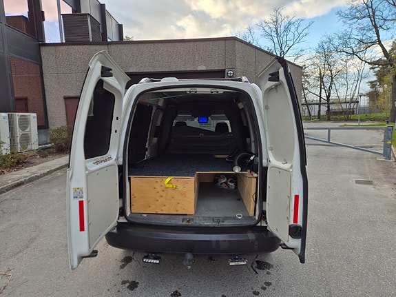 Volkswagen Caddy Maxi 5 of 5