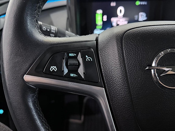 Opel Ampera 21 of 28