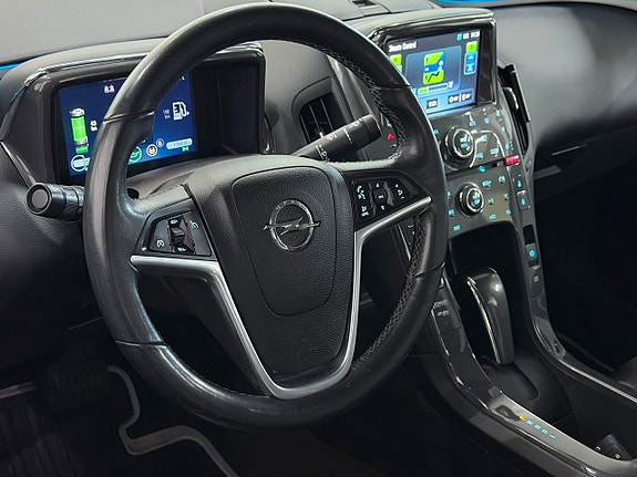Opel Ampera 2 of 5