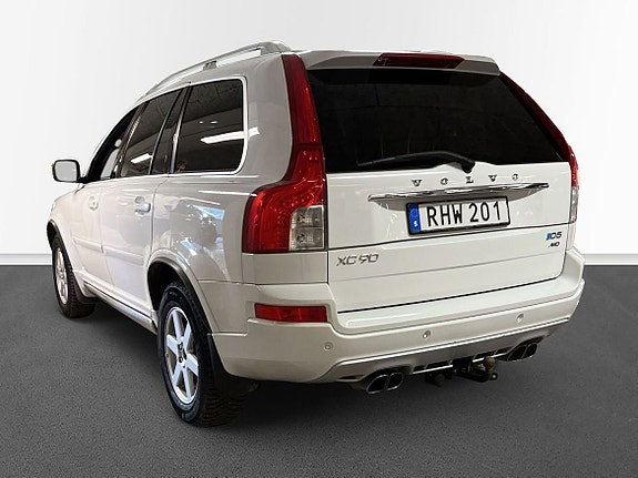 Volvo XC90 2 of 2