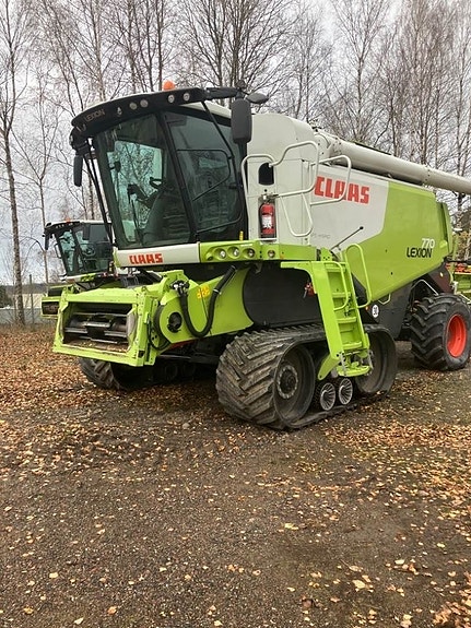CLAAS Lexion 770 TT 7 of 24