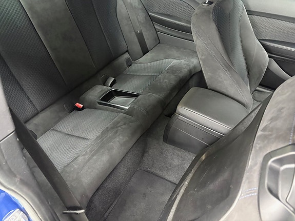 BMW M240i 8 of 14