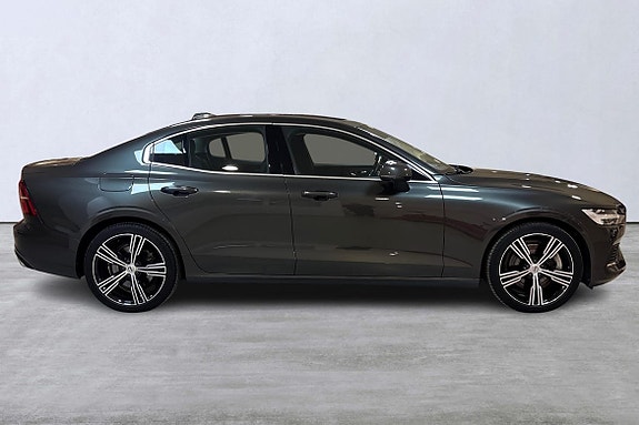Volvo S60 3 of 5