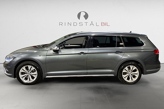Volkswagen Passat Alltrack 4 of 5