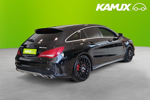 Mercedes-Benz CLA45 4 of 5