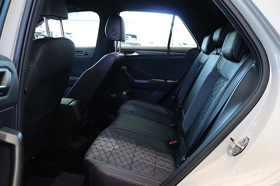 Volkswagen T-Roc 8 of 18