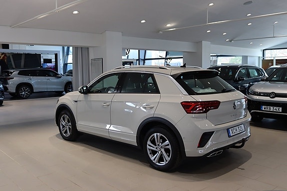 Volkswagen T-Roc 3 of 5