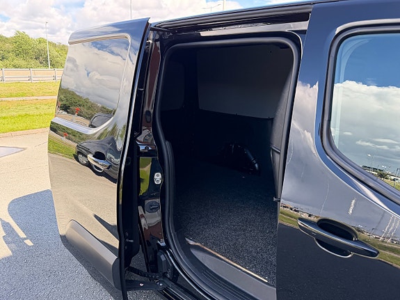Opel Combo 6 of 23