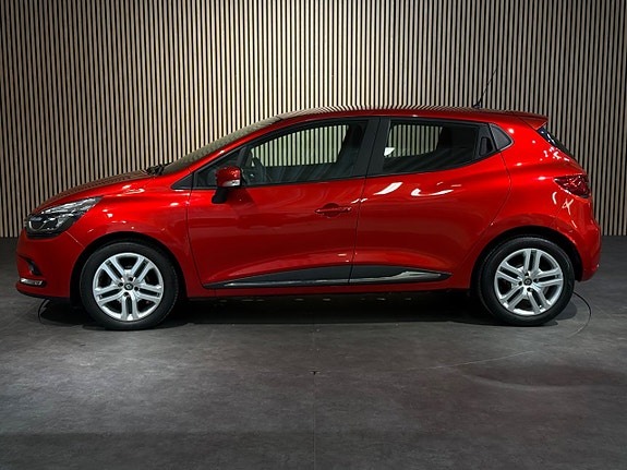 Renault Clio 2 of 5