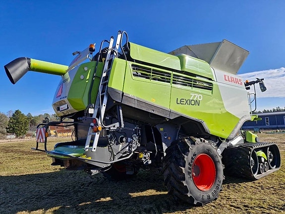 CLAAS Lexion 770 TerraTrac 4WD 5 of 5