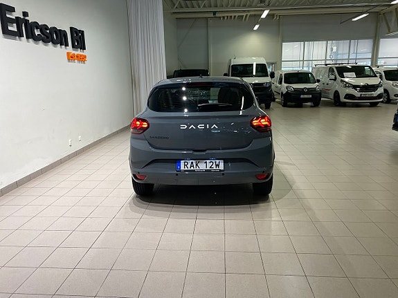 Dacia Sandero 4 of 5