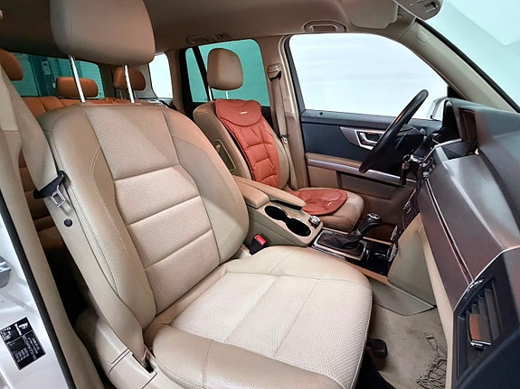 Mercedes-Benz GLK220 13 of 28