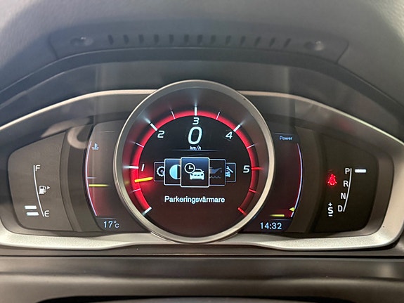 Volvo V70 7 of 18