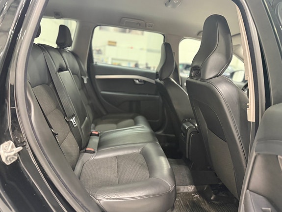 Volvo V70 13 of 18