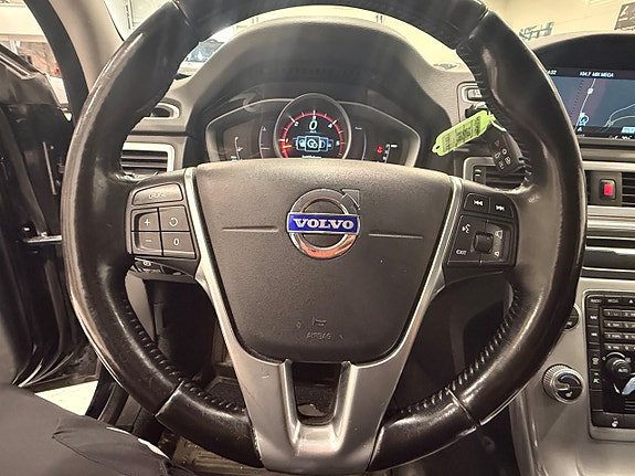 Volvo V70 8 of 18