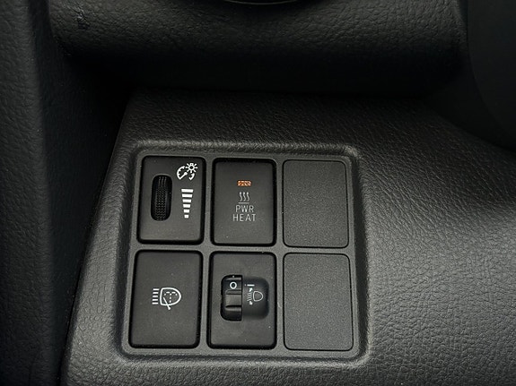 Toyota RAV4 29 of 30