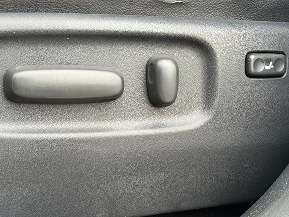 Toyota RAV4 27 of 30