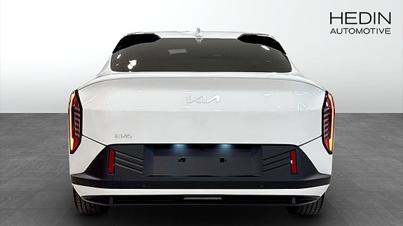 Kia EV4 5 of 14