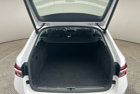 Skoda Superb 14 of 30