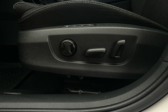 Skoda Superb 18 of 30