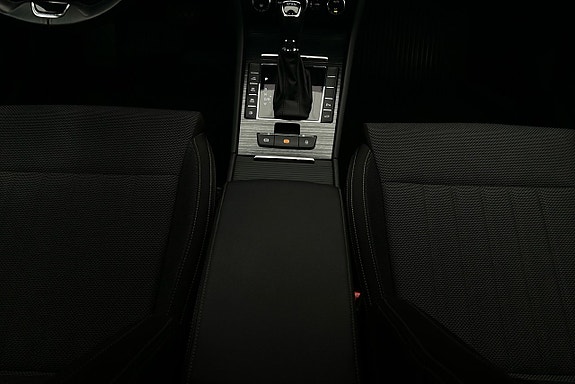 Skoda Superb 9 of 30