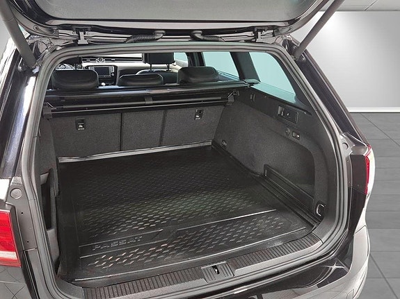 Volkswagen Passat Alltrack 17 of 17