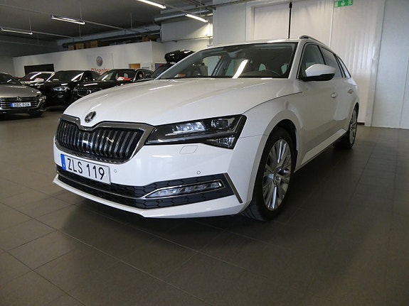 Skoda Superb 9 of 27
