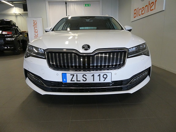 Skoda Superb 10 of 27