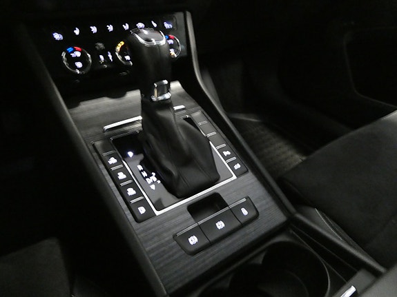 Skoda Superb 17 of 27