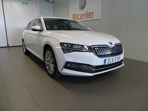 Skoda Superb 3 of 5