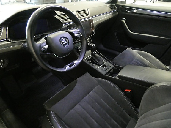 Skoda Superb 12 of 27