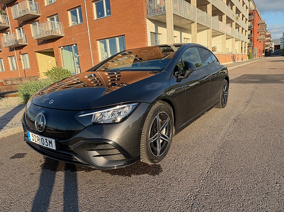 Mercedes-Benz EQE300 3 of 16