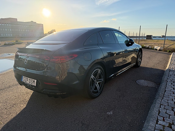 Mercedes-Benz EQE300 7 of 16
