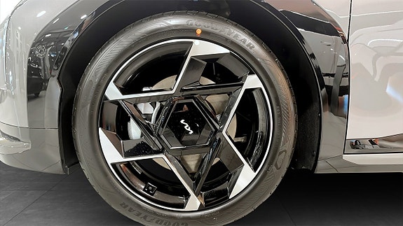 Kia EV4 9 of 13