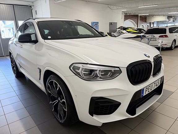 BMW X4 M 7 of 22