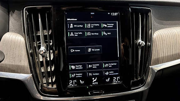 Volvo V90 Cross Country 15 of 26