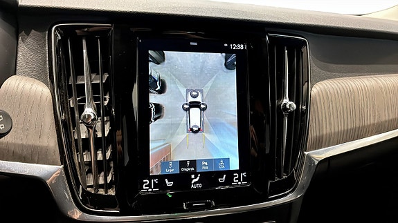 Volvo V90 Cross Country 18 of 26
