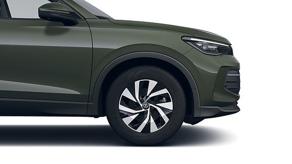 Volkswagen Tiguan 7 of 9