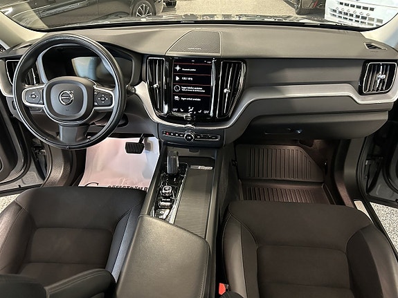 Volvo XC60 20 of 27
