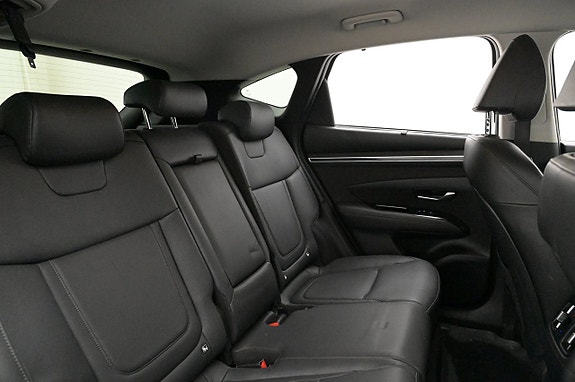 Hyundai Tucson 21 of 27