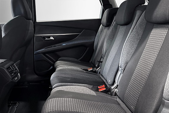 Peugeot 5008 5 of 5