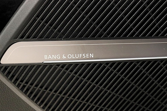 Audi Q5 12 of 12