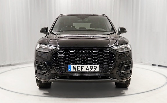 Audi Q5 2 of 5