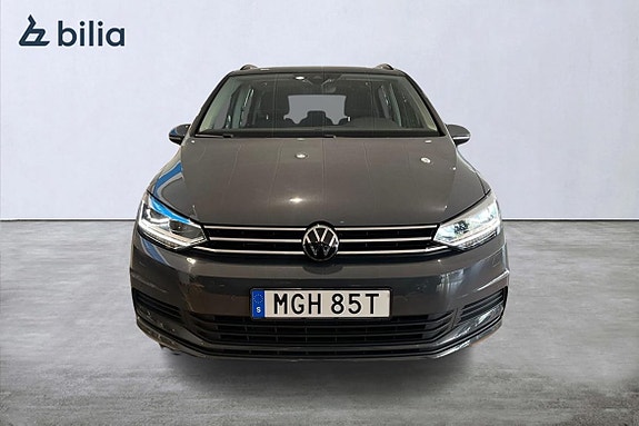 Volkswagen Touran 3 of 5