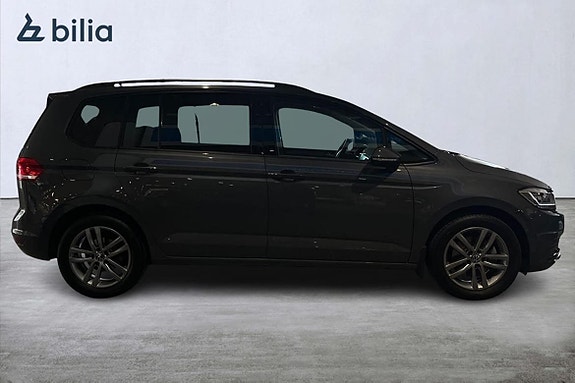 Volkswagen Touran 5 of 5