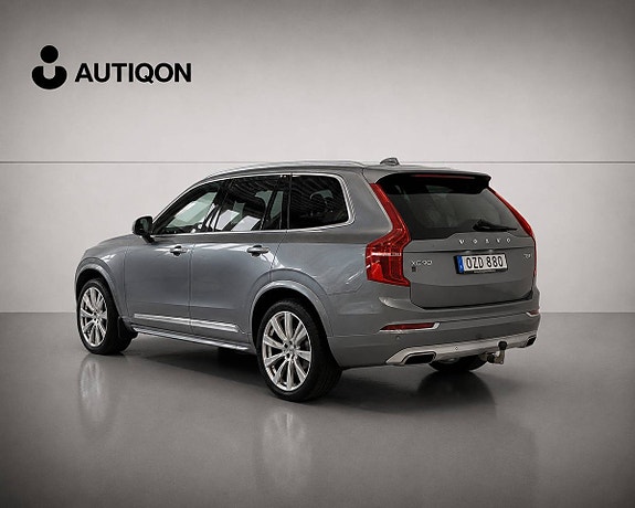 Volvo XC90 3 of 5